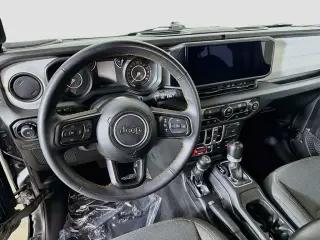Jeep Wrangler 2024 4x4 Sport SUV de 4 puertas