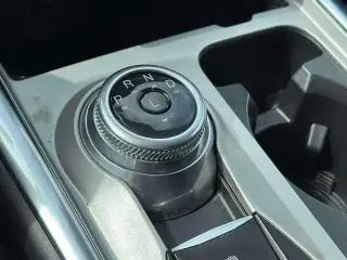 Ford Explorer 2023 AWD XLT SUV de 4 puertas