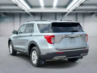 Ford Explorer 2023 AWD XLT SUV de 4 puertas