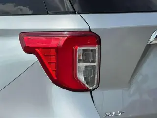 Ford Explorer 2023 AWD XLT SUV de 4 puertas