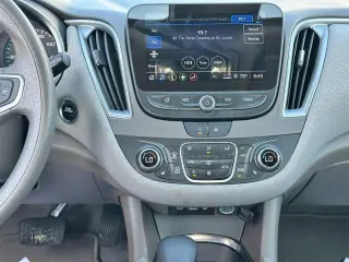 Chevrolet Malibu 2025 LT Sedán de 4 puertas con 1LT