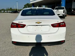 Chevrolet Malibu 2025 LT Sedán de 4 puertas con 1LT