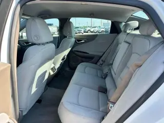 Chevrolet Malibu 2025 LT Sedán de 4 puertas con 1LT