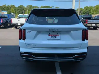 Kia Sorento 2023 SX 4dr SUV