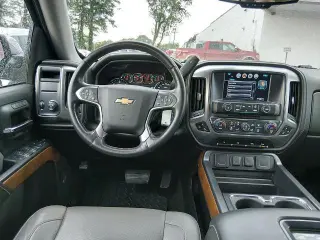 Chevrolet Silverado 1500 2017 4x2 LTZ 4dr Crew Cab 5.8 ft. SB