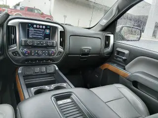 Chevrolet Silverado 1500 2017 4x2 LTZ 4dr Crew Cab 5.8 ft. SB
