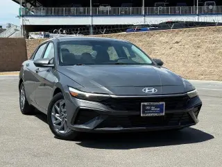Hyundai ELANTRA Hybrid 2025 Blue 4dr Sedan