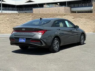 Hyundai ELANTRA Hybrid 2025 Blue 4dr Sedan