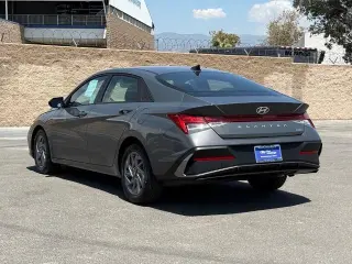 Hyundai ELANTRA Hybrid 2025 Blue 4dr Sedan