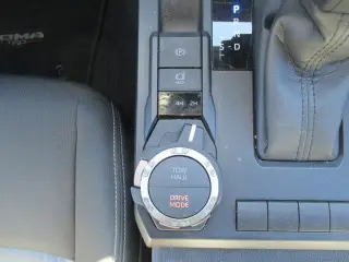 Toyota Tacoma 2024 4x4 Limited 4 puertas Doble Cabina 5.0 pies SB