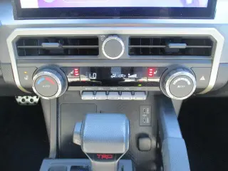 Toyota Tacoma 2024 4x4 Limited 4 puertas Doble Cabina 5.0 pies SB
