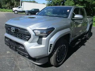 Toyota Tacoma 2024 4x4 Limited 4 puertas Doble Cabina 5.0 pies SB