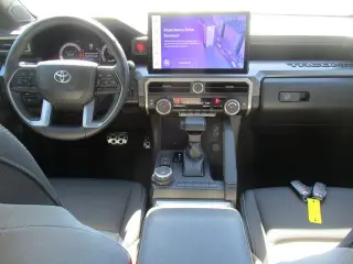 Toyota Tacoma 2024 4x4 Limited 4 puertas Doble Cabina 5.0 pies SB