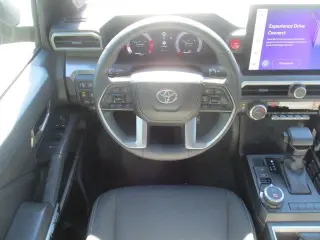Toyota Tacoma 2024 4x4 Limited 4 puertas Doble Cabina 5.0 pies SB