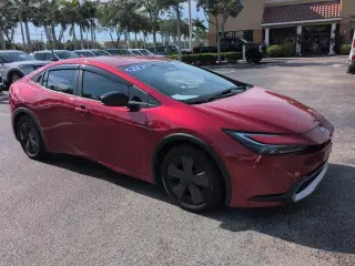 Toyota Prius Prime 2024 SE Hatchback de 4 puertas