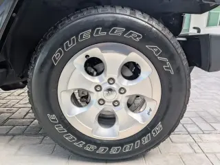 Jeep Wrangler 2015 4x4 Sahara SUV de 2 puertas