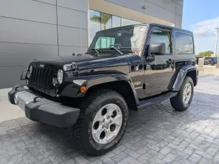 Jeep Wrangler 2015 4x4 Sahara SUV de 2 puertas