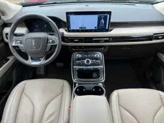 Lincoln Nautilus 2023 AWD Reserve SUV de 4 puertas