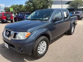 Nissan Frontier 2019 4x2 S 4 puertas Crew Cab Caja Corta 5 pies 6M