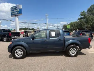 Nissan Frontier 2019 4x2 S 4 puertas Crew Cab Caja Corta 5 pies 6M