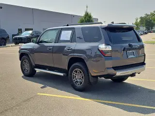 Toyota 4Runner 2020 4x4 SR5 SUV de 4 puertas