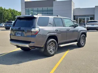 Toyota 4Runner 2020 4x4 SR5 SUV de 4 puertas