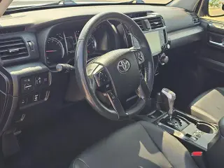 Toyota 4Runner 2020 4x4 SR5 SUV de 4 puertas