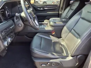 GMC Yukon 2021 4x2 Denali SUV de 4 puertas