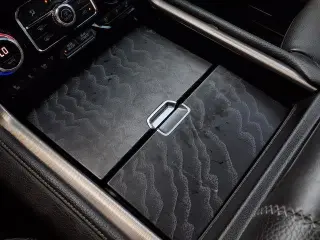 GMC Yukon 2021 4x2 Denali SUV de 4 puertas