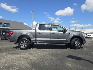 Ford F-150 2023 4x4 XLT 4 puertas SuperCrew caja corta de 5.5 pies