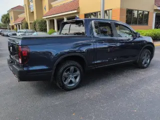 Honda Ridgeline 2023 AWD RTL 4 puertas Crew Cab batea de 5.3 pies