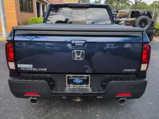 Honda Ridgeline 2023 AWD RTL 4 puertas Crew Cab batea de 5.3 pies