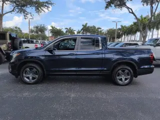 Honda Ridgeline 2023 AWD RTL 4 puertas Crew Cab batea de 5.3 pies