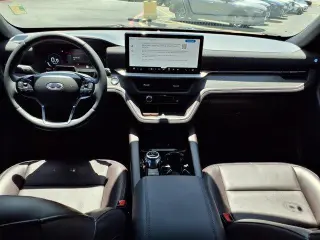Ford Explorer 2025 Platinum SUV de 4 puertas