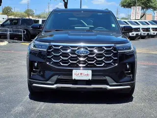 Ford Explorer 2025 Platinum SUV de 4 puertas