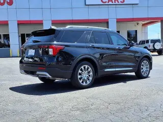 Ford Explorer 2025 Platinum SUV de 4 puertas