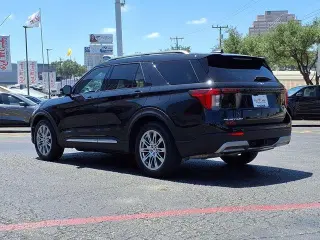 Ford Explorer 2025 Platinum SUV de 4 puertas