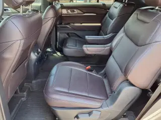 Ford Explorer 2025 Platinum SUV de 4 puertas