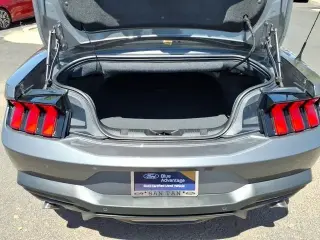 Ford Mustang 2025 EcoBoost Premium descapotable de 2 puertas