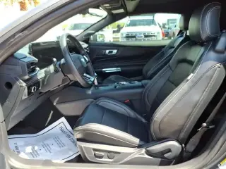 Ford Mustang 2025 EcoBoost Premium descapotable de 2 puertas