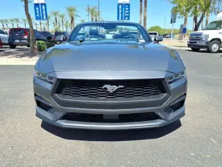 Ford Mustang 2025 EcoBoost Premium descapotable de 2 puertas