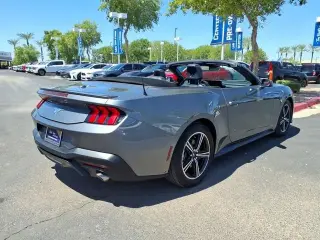 Ford Mustang 2025 EcoBoost Premium descapotable de 2 puertas