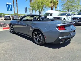 Ford Mustang 2025 EcoBoost Premium descapotable de 2 puertas