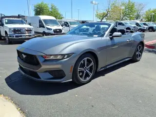 Ford Mustang 2025 EcoBoost Premium descapotable de 2 puertas