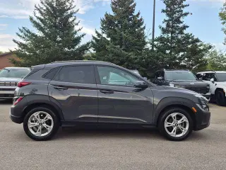 Hyundai KONA 2023 SEL Crossover de 4 puertas