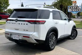 Nissan Pathfinder 2025 AWD SL 4 puertas SUV