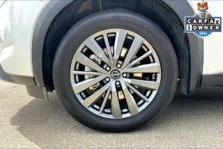 Nissan Pathfinder 2025 AWD SL 4 puertas SUV