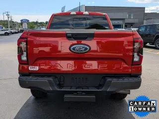 Ford Ranger 2024 4x4 XLT 4 puertas SuperCrew caja corta de 5.0 pies