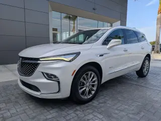 Buick Enclave 2023 Avenir Crossover de 4 puertas