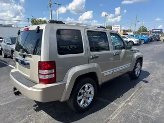 Jeep Liberty 2010 4x4 Limited SUV de 4 puertas